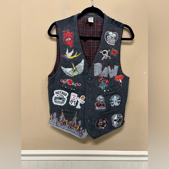 Customized LL Bean Wool Vest Mens Hipster Rockabilly Patches Size Small - Picture 1 of 10